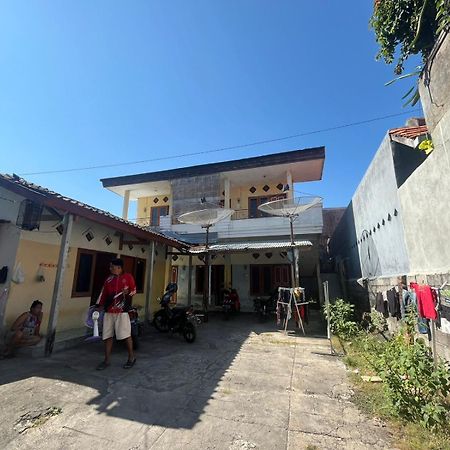 Winner House Lovina  Exterior photo